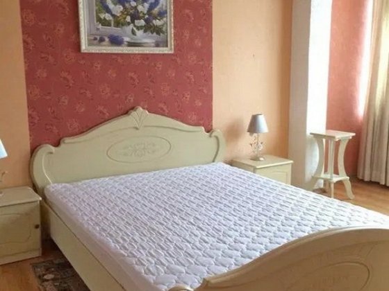 Продаж 2-х кімнатної квартири з ремонтом за адресою вул. Татарська 6, Шевченківський р-н. Київ