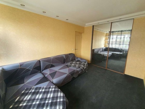 Продаж 3-к квартири вул. Ентузіастів 5 Київ