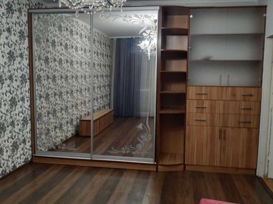 Здам двокімнатну на вул. Бальзака 92,  Троєщина Киев