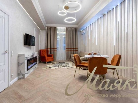 Оренда 4-кімнатної квартири, Хрещатик, 100м², Шевченківський район, Центр, Київ