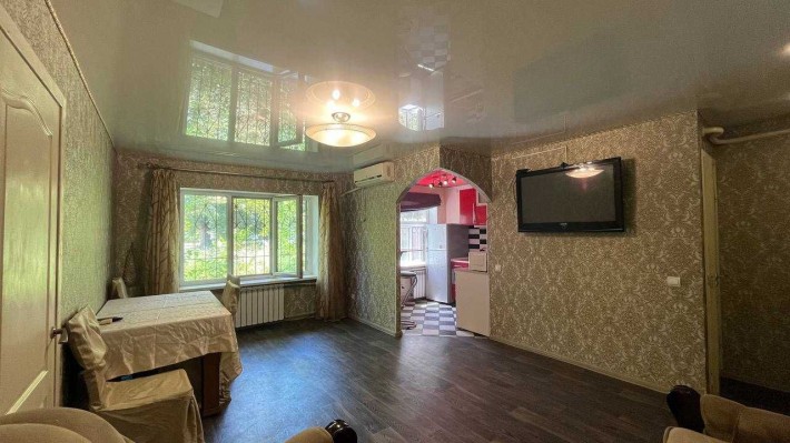 Оренда 2к студії СОЦМІСТО/ Металургів - фото 1