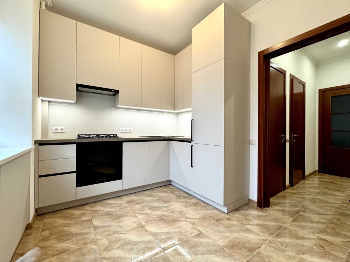 ID 586. Квартира після ремонту, 57 м2, Центр, метро Кловська, Печерськ - фото 1