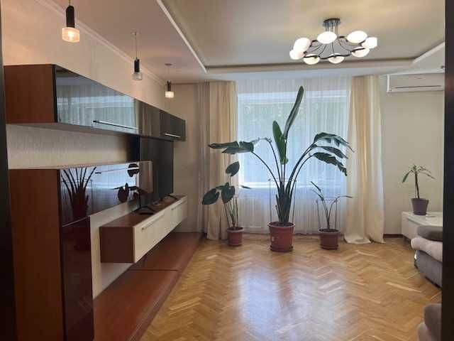 Панаса Мирного Печерськ оренда затишної три кімнатної квартири - фото 1