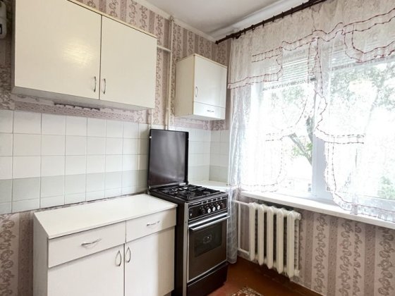 Здам однокімнатну квартиру поруч з центром. Ровно