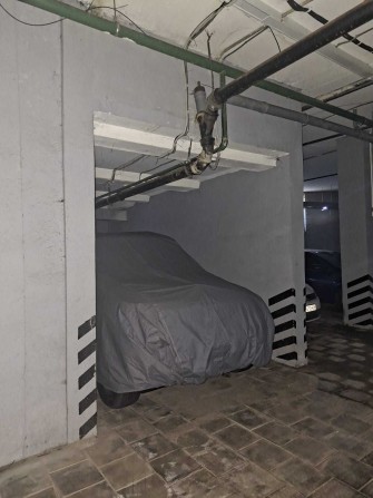Оренда довгострокова паркомісця в підземному паркінгу на вул. Митрополита Шептицького, 10 - фото 1