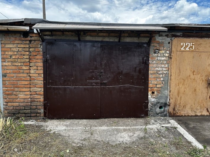Сдам капитальный гараж на космонавтов за энергосбытом, домом мод, АТБ - фото 1