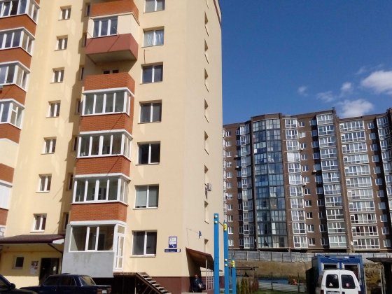 Здам в Новобудові 1-кім Озерна в районі Агори.Тільки дзвонити. Хмельницький