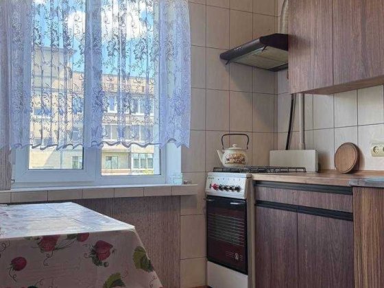 1к загальна 32м2 вул. Барки 5 пр. Лобановського метро Деміївська 10хв їзди Київ