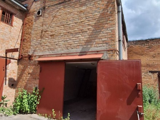 Здається в оренду 2-поверховий гараж з підвалом Полтава