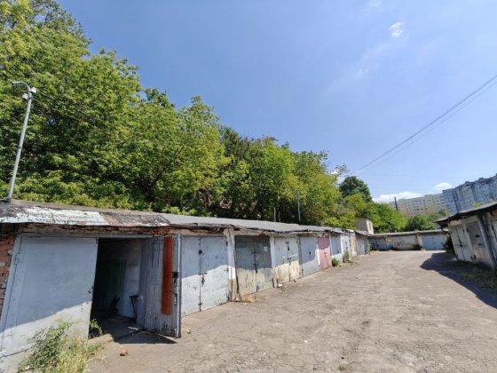 Здам в оренду гараж у центрі міста кооператив Рубін Ровно