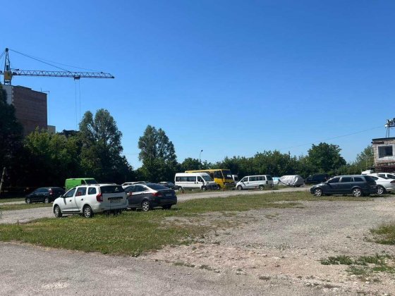 Оренда місць на стоянці — Тернопіль, вул. Довженка 6 (мкр. Східний) Тернополь