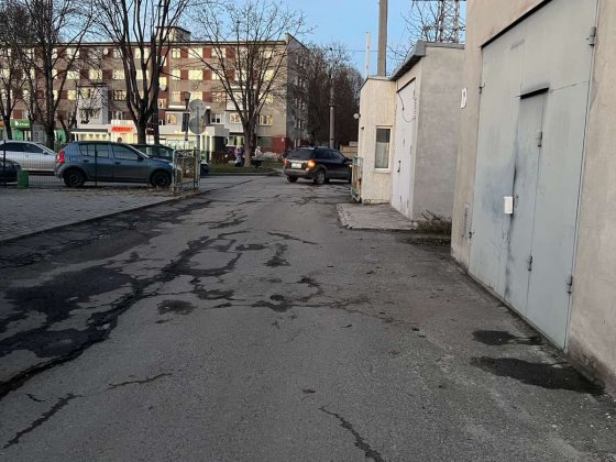 Оренда гаража, складу...
