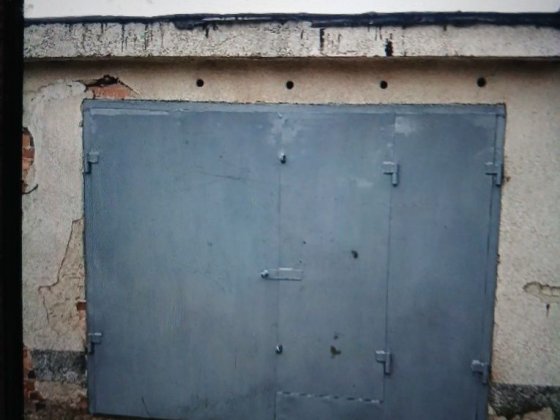 ЗДАМ в  аренду гараж кооператив "Політ"Ужгород вул.Гвардійська Ужгород