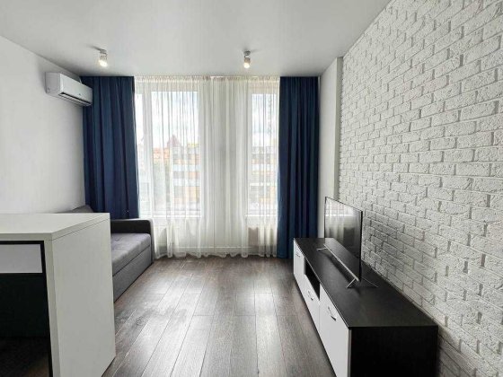 Оренда квартири-студії 21 м2 в ЖК Комфорт Таун, просп. Соборності, 17