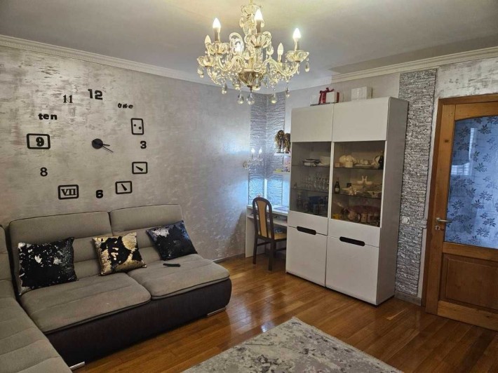 Оренда трьох кімнатної квартири в Пасічній - фото 1