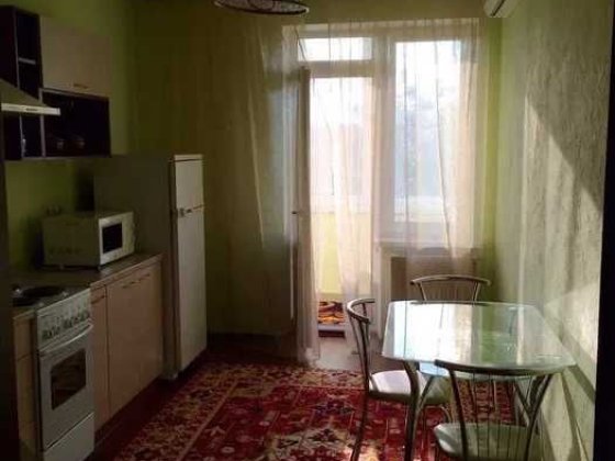 Оренда 1 кімн квартири за адресою Козацька 114, Голосіївський район.