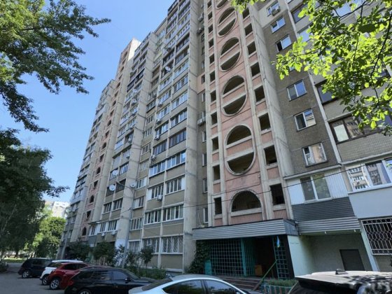 Однакомнатная  Квітневий  пров срочно сдам