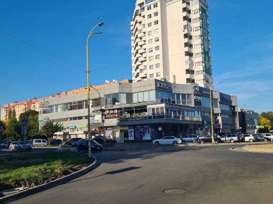 Здається в оренду кв-ра по вул Легоцького з свіжим ремонтом на любий короткий або довгий термін Ужгород