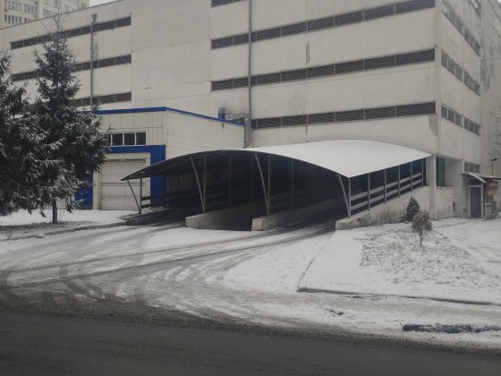 Здам паркомісця на Армійський (Незалежності)