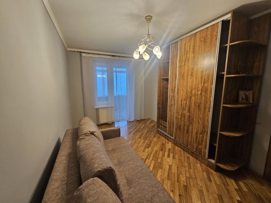 Оренда 2 кімнатної  в районі  ТРЦ " Дастор" Ужгород