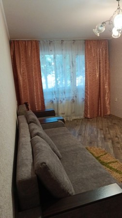 Здамо 1  кімн кв. по вул Всіхсвятцька , ремонт, меблі, бойлер - фото 1