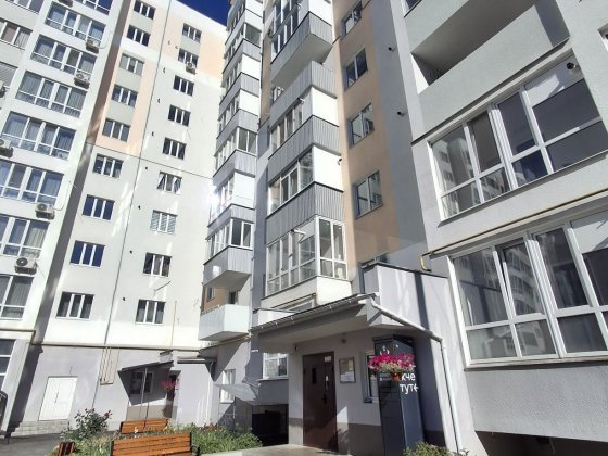 Новая!!!100м2  Оренда  просторої .квартири+паркомісце Чернігів