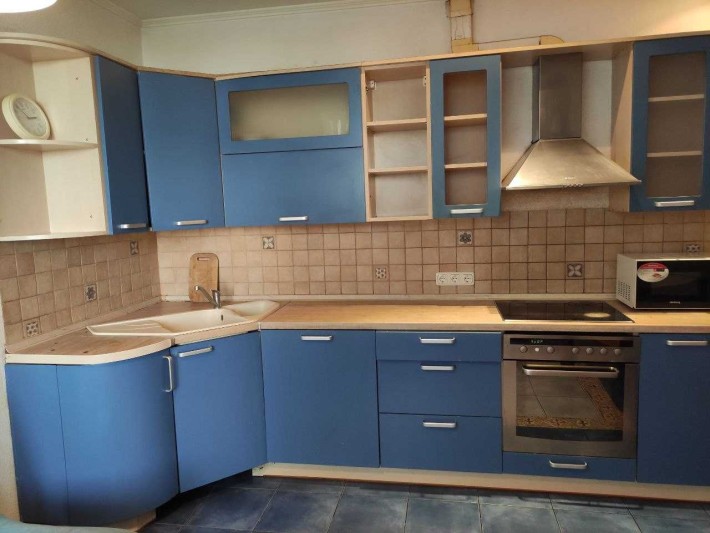 Сім'ї Стешенків 7, роздільна 2к,  є генератор на ліфт, без тварин - фото 1