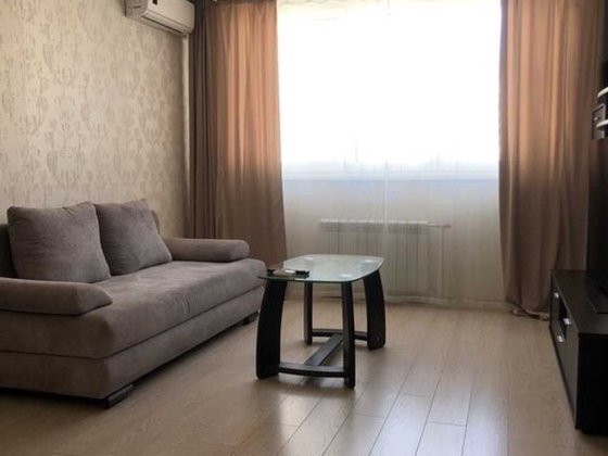 сдам 2к квартиру на Антоновича, правый берег
