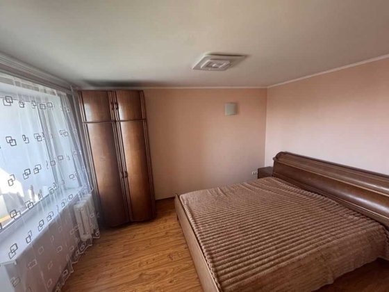 Здається 3х кімнатна квартира на пр-т. Слобожанський, 1 Днепр