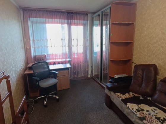 На короткий термін двокімнатна в центрі Житомир