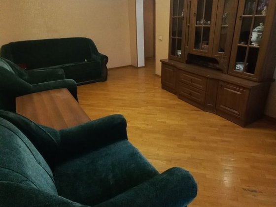 Терміново здаю добротну, простору з Авт.опаленням 3-х кімн.кв-ру, Польова Житомир