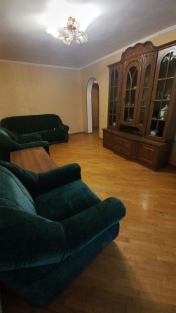 Терміново здаю добротну, простору з Авт.опаленням 3-х кімн.кв-ру, Польова - фото 1