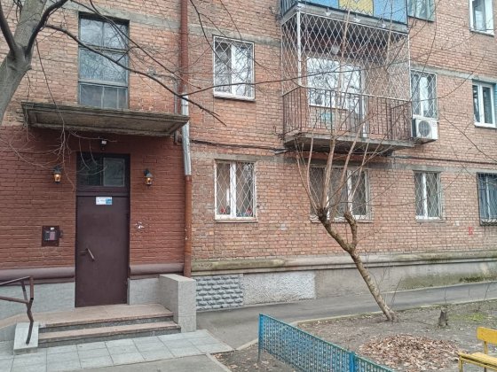 Аренда 3к Деревлянская 19б Київ