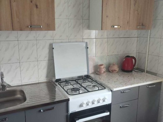 Сдам 3-х комн. кв-ру. 8/9. Космос. 10 000 Запоріжжя
