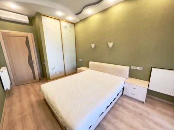 Оренда 3 к квартири, вул. Павла Ніренберга ,10 Днепр