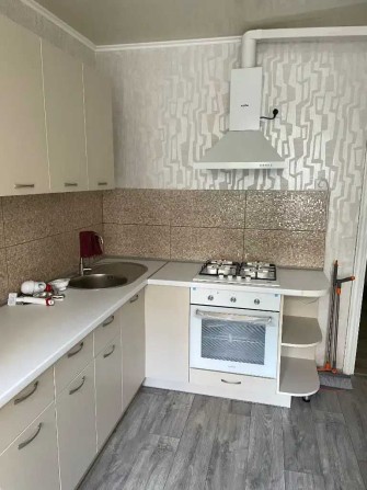 СДАМ в аренду отличную 2 комнатную квартиру - фото 1