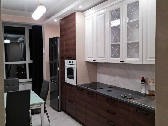 Здам 1 кімнатну квартиру метро Дорогожичі, Авторський дизайн. 47 м кв. Вбудовані меблі, шафа-купе, 2 Київ