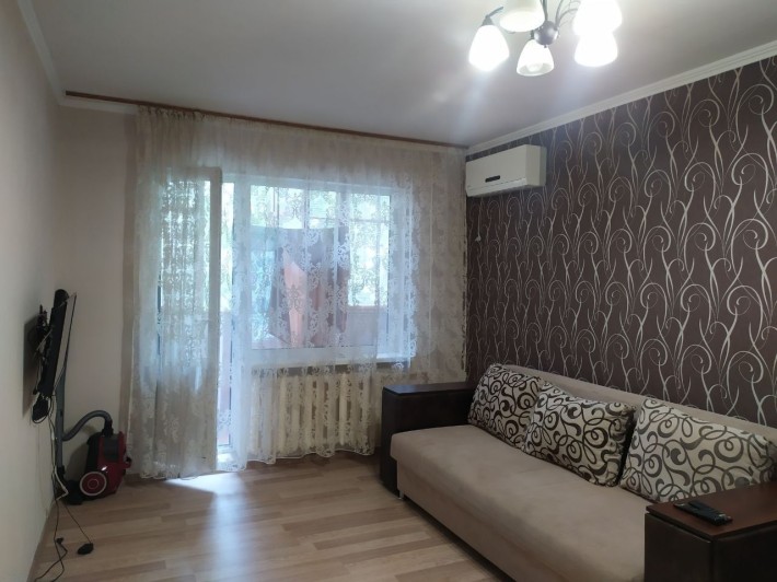 Сдам 1 ком квартиру с Ремонтом на ул.Высоцкого - фото 1