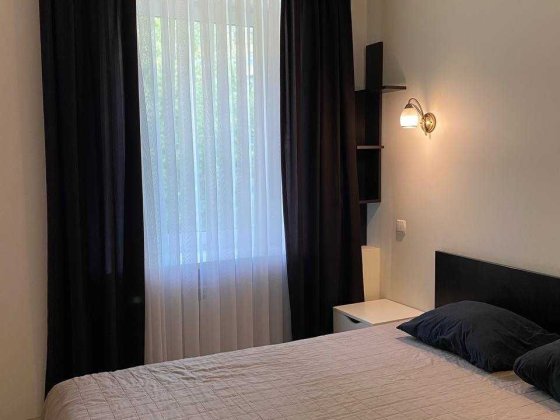 Довгострокова оренда 3кв, вул. Дмитра Дорошенка 61, метро Печерськ, 5 хвилин