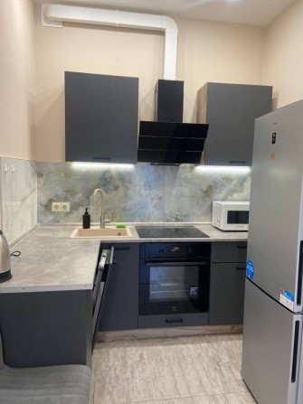 Сдам 2ком квартира ЖК Женева. Центр. Газ. Паркинг. - фото 1