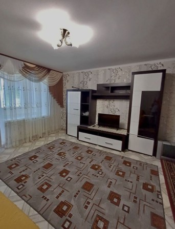 Сдаю отлчную 1 комнатную квартиру на Космонавтов;/ Расвет‼️ - фото 1