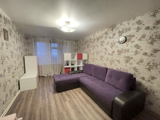 Сдам 3к квартиру. Улица Суворова 9. Титова. Алана Шепарда