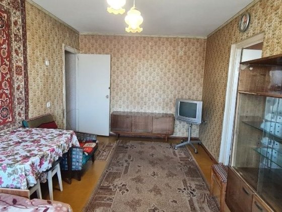 ДВОКІМНАТНА з окремими кімнатами. Миропільська 3, Чернігівська 500 метрів або ДАРНИЦЯ