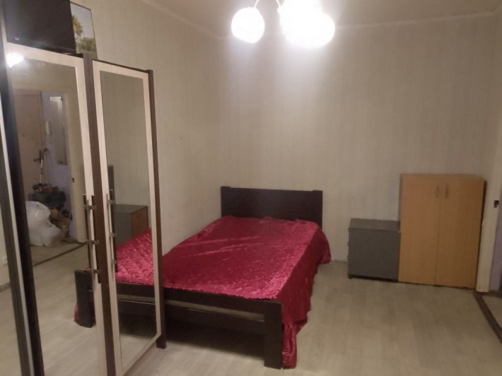Власник.Здам в довгострокову оренду однокімнатну квартиру по вулиці Закревського (початок вулиці). - фото 1