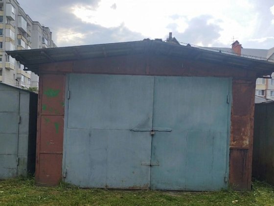 Продається гараж в кооперативі автолюбитель Дрогобич