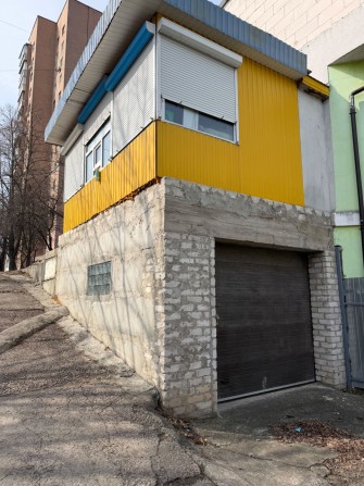 Продається гараж і дві земельні ділянки - фото 1