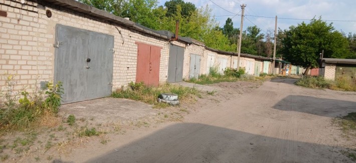 Продам гораж на районе 12 школа - фото 1