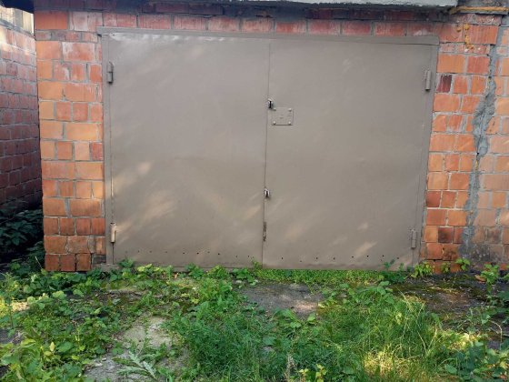 Продаж гаража. Ромны