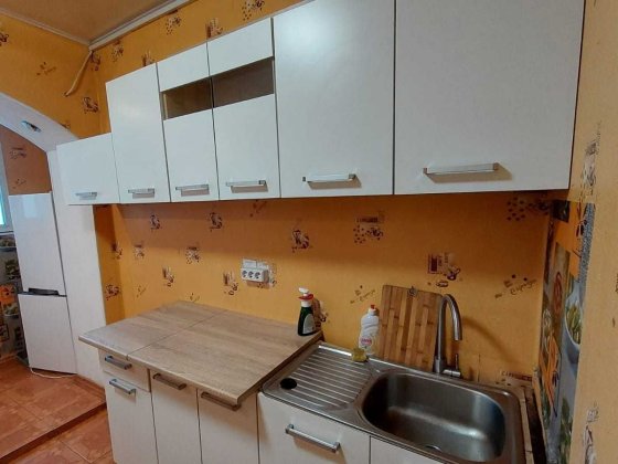 Сдам 1 комн. кв. с РЕМОНТОМ и МЕБЕЛЬЮ! 7000 грн.. КОММУНАЛЬНЫЙ РЫНОК.