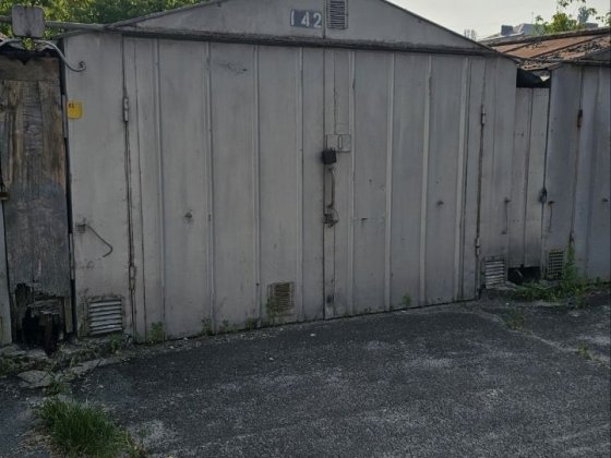 Продам гараж, вул. Євгена Сверстюка, 52А, біля метро Лівобережна Київ